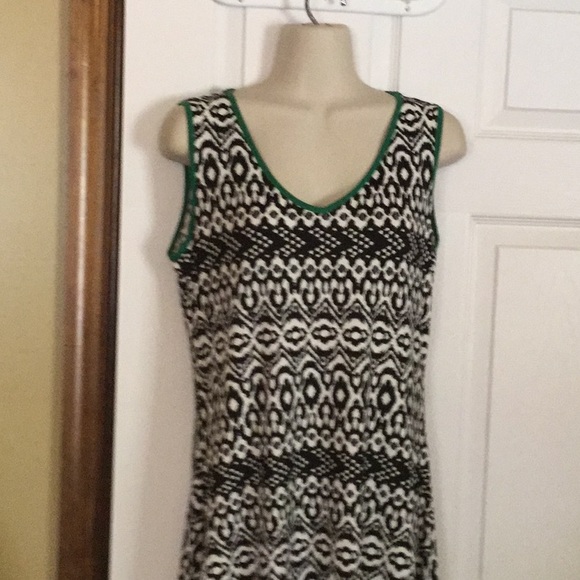 Per Seption concept dress - Picture 2 of 7